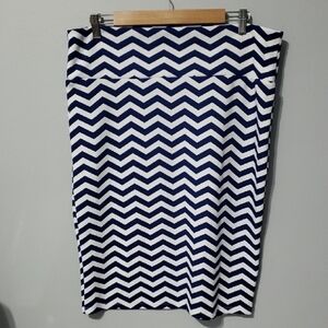 LuLaRoe Navy and White Chevron Pencil Skirt Womens Suze 2XL